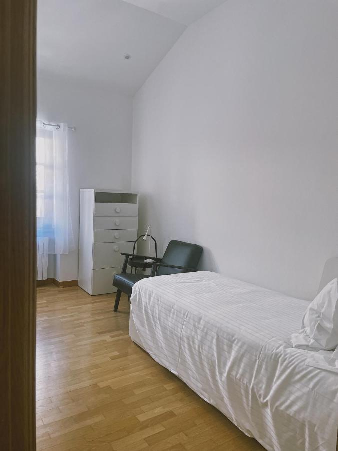 Casa Lobe - Charming Apartment In Village Centre La Morra Eksteriør billede